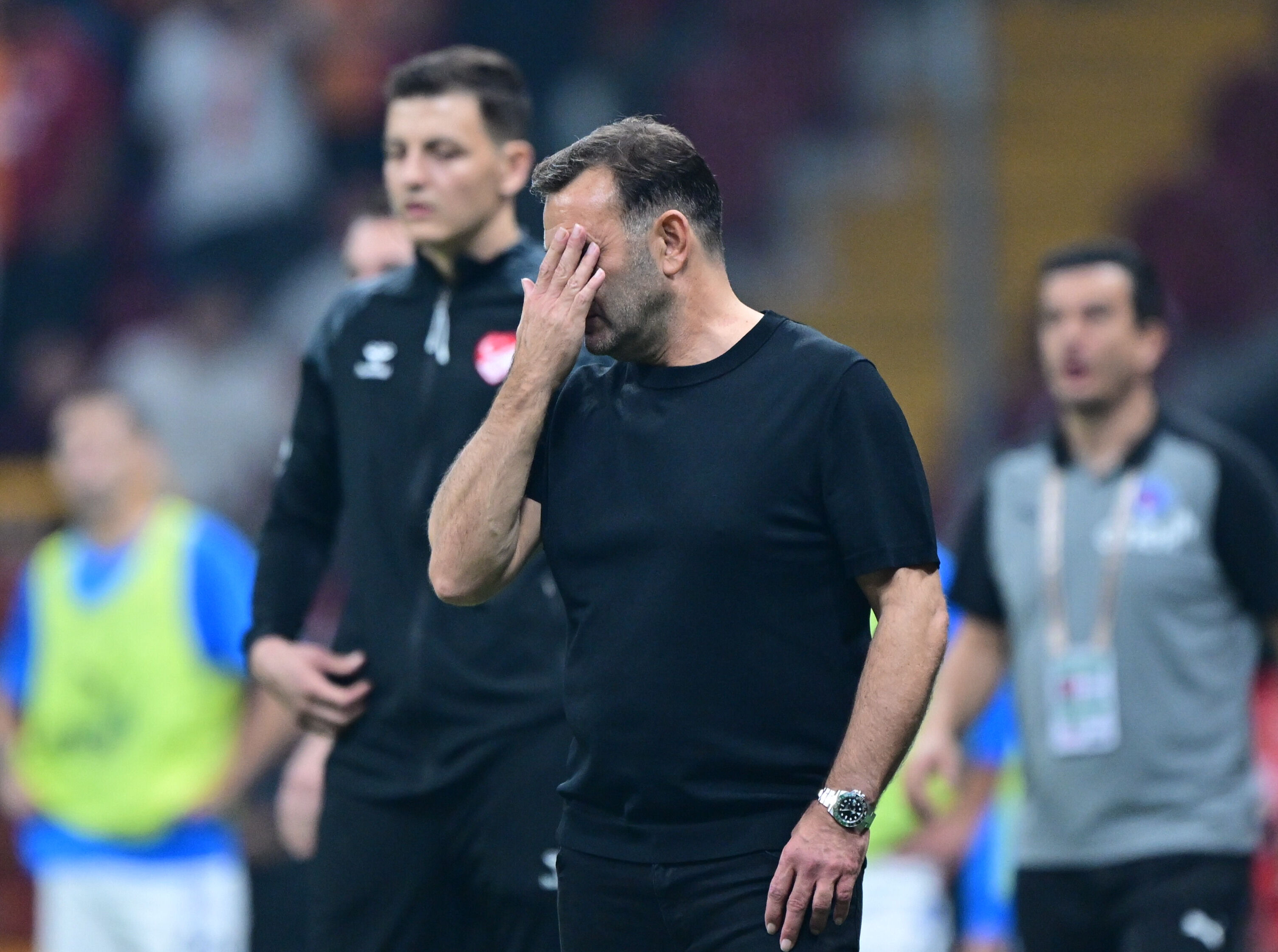 Galatasaray Teknik Direktörü Okan Buruk açıklamalarda bulundu! - 2. Resim