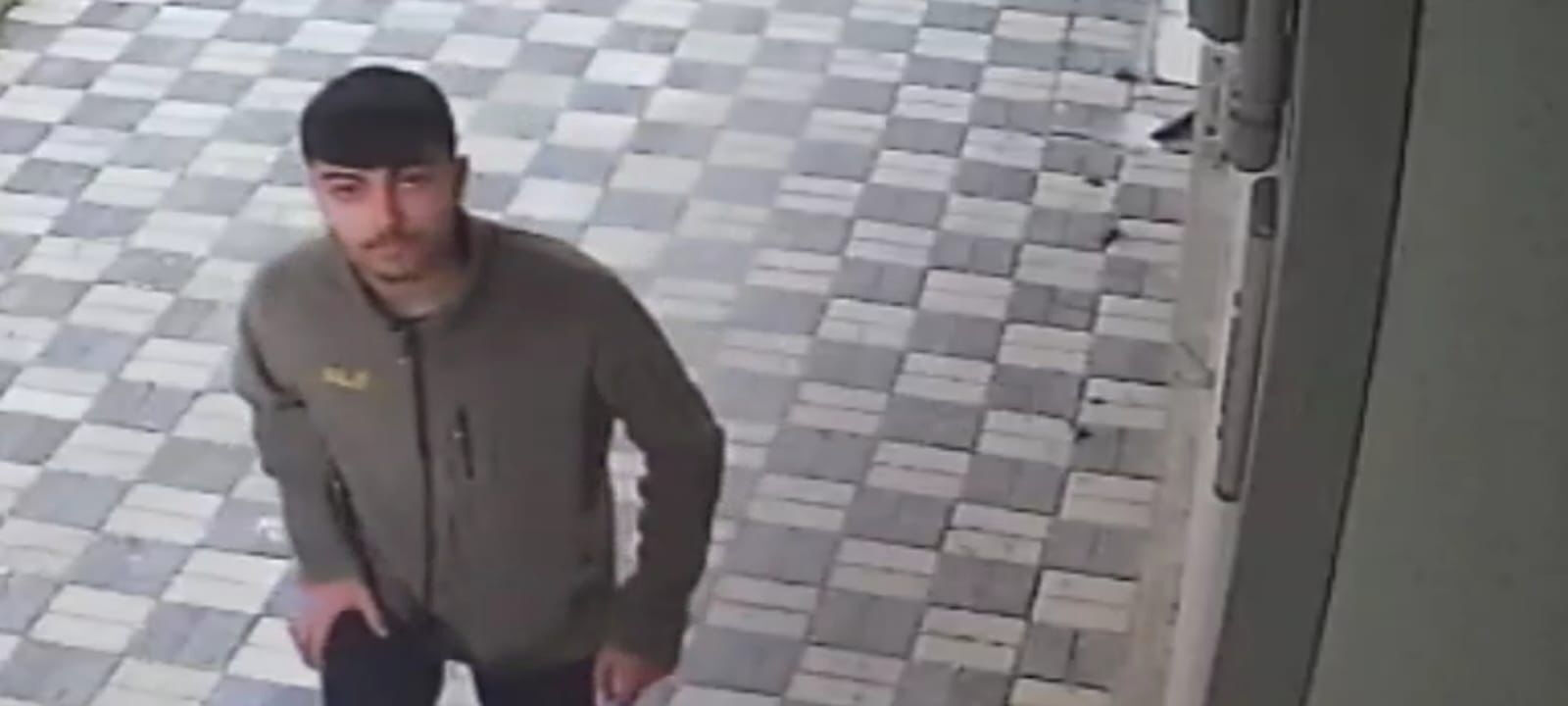 Serhat Akın'ı vuranların kimlikleri belirlendi! 4 şüpheliden 2'si yakalandı Serhat Akın'ı vuranların kimlikleri belirlendi! 4 şüpheliden 2'si yakalandı - 4. Resim