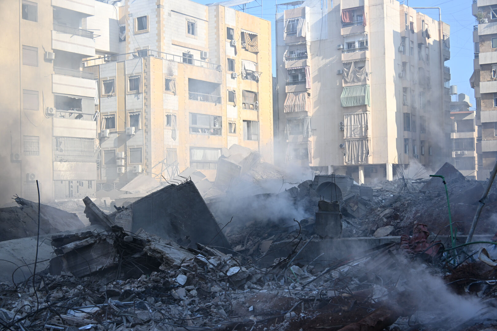 80 ton ağırlığında bomba ile suikast! Nasrallah'ın öldürüldüğü bina ortaya çıktı - 4. Resim