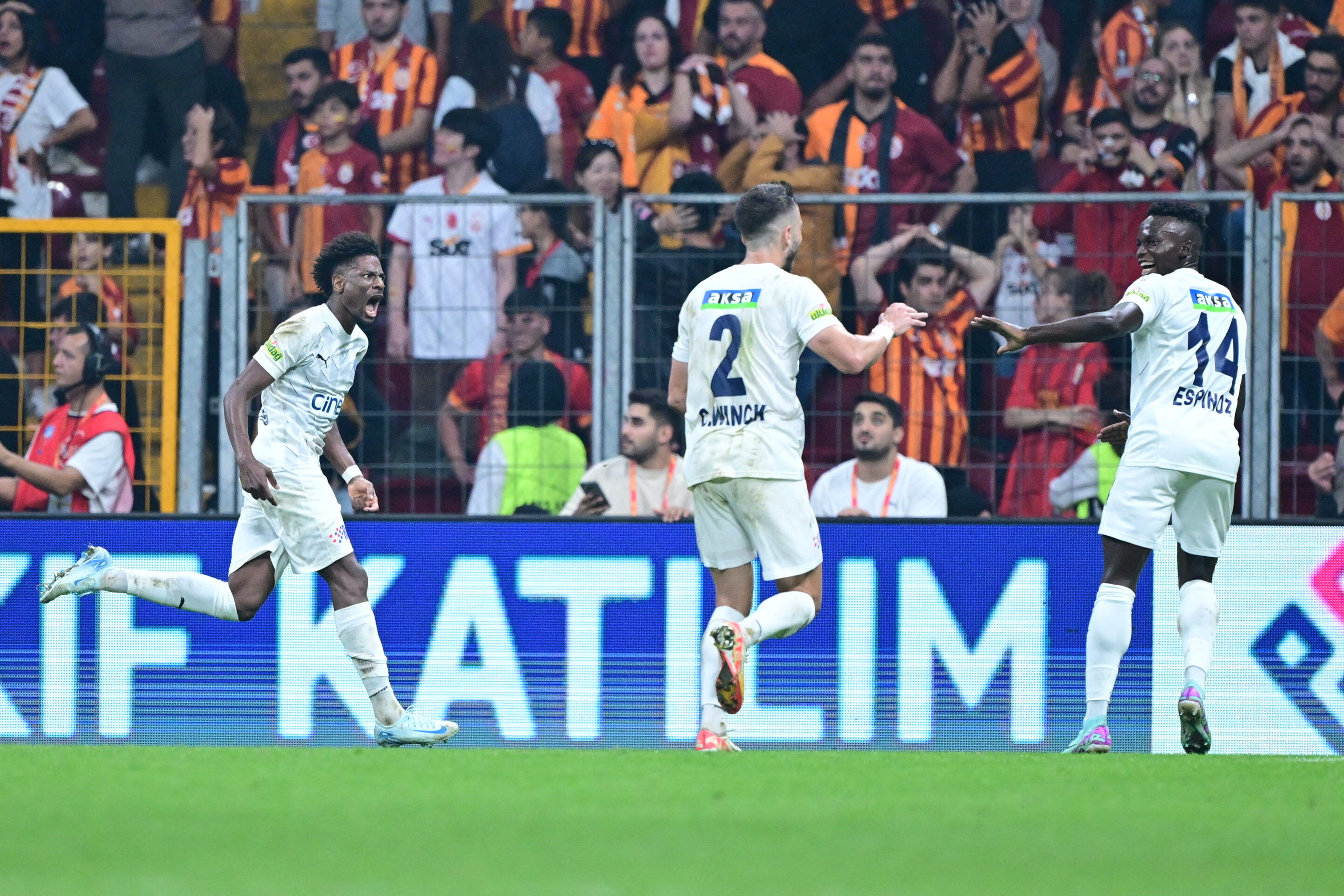 Aslan’a 'PAŞA' tokadı... Galatasaray Kasımpaşa önünde mağlubiyetten kurtuldu! - 2. Resim