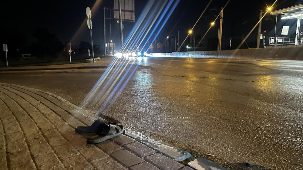 Bursa'da korkunç kaza! Bebeği ile kaldırımda yürüyen kadını tır ezdi - 5. Resim