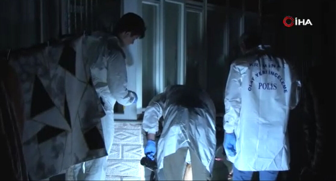 İstanbul'da çatışma çıktı! Yakalanacağını anlayan zanlı kafasına sıktı - 5. Resim