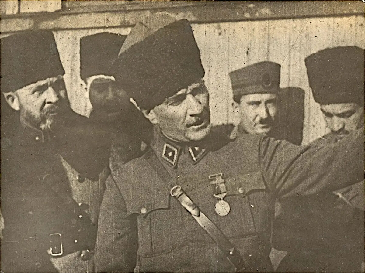 Mustafa Kemal Atatürk'e Paşa unvanı 1 Nisan 1916'da verildi - 5. Resim