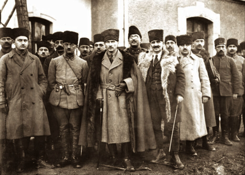 Mustafa Kemal Atatürk'e Paşa unvanı 1 Nisan 1916'da verildi - 3. Resim