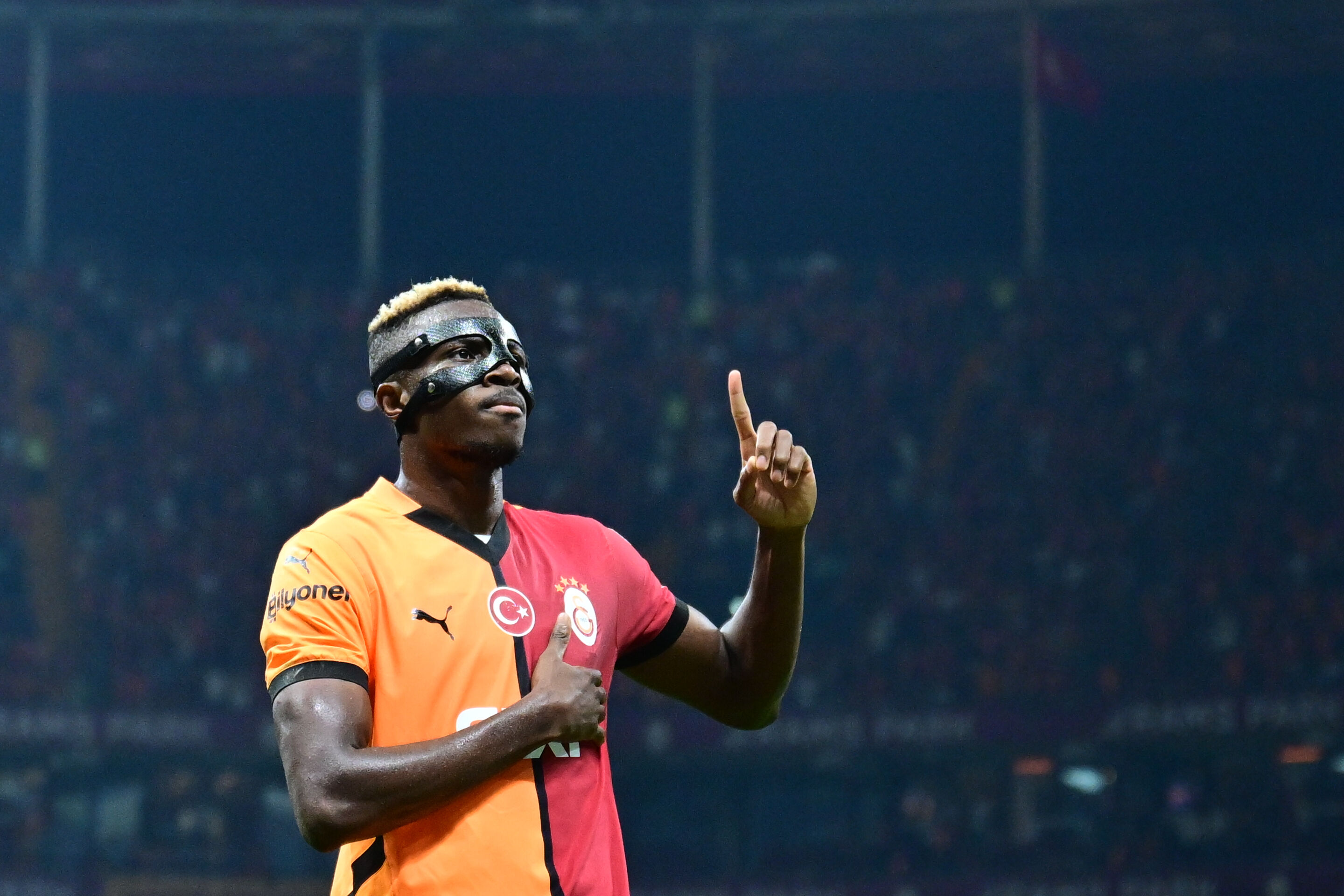 Osimhen'e kancayı taktılar! Galatasaray kârlı çıkacak, 120 milyon Euro ödemeye hazırlar - 2. Resim