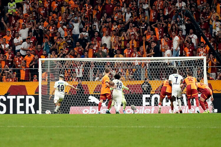 Spor yorumcuları Galatasaray-Kasımpaşa maçını değerlendirdi: Okan Hoca ayağına sıktı Spor yorumcuları Galatasaray-Kasımpaşa maçını değerlendirdi: Okan Hoca ayağına sıktı - 12. Resim