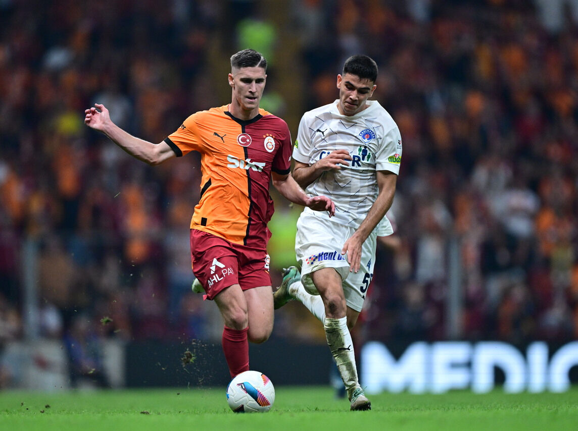 Spor yorumcuları Galatasaray-Kasımpaşa maçını değerlendirdi: Okan Hoca ayağına sıktı Spor yorumcuları Galatasaray-Kasımpaşa maçını değerlendirdi: Okan Hoca ayağına sıktı - 4. Resim