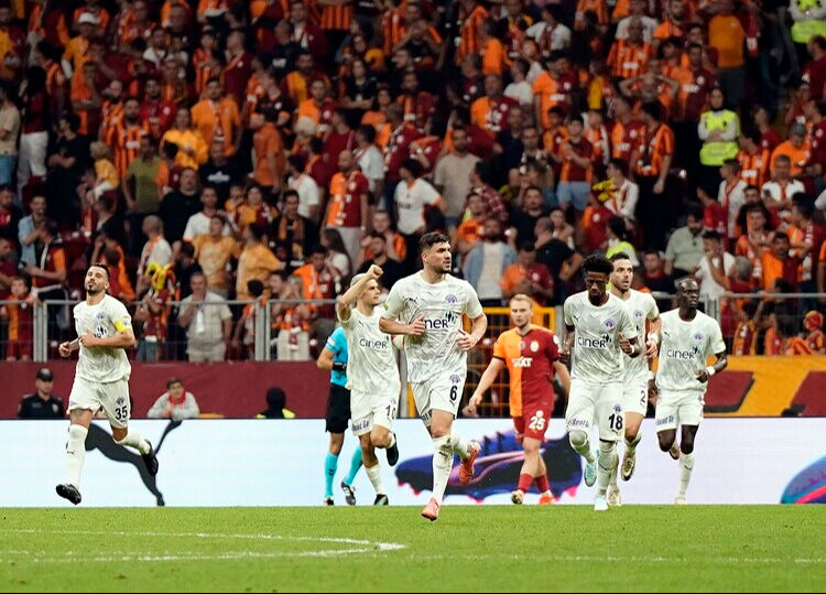 Spor yorumcuları Galatasaray-Kasımpaşa maçını değerlendirdi: Okan Hoca ayağına sıktı Spor yorumcuları Galatasaray-Kasımpaşa maçını değerlendirdi: Okan Hoca ayağına sıktı - 15. Resim