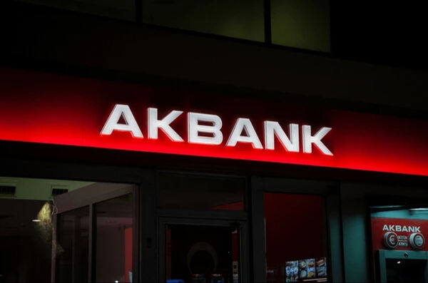 Akbank dolandırıcılık iddialarına karşın resmi hesabından açıklama yaptı - 4. Resim