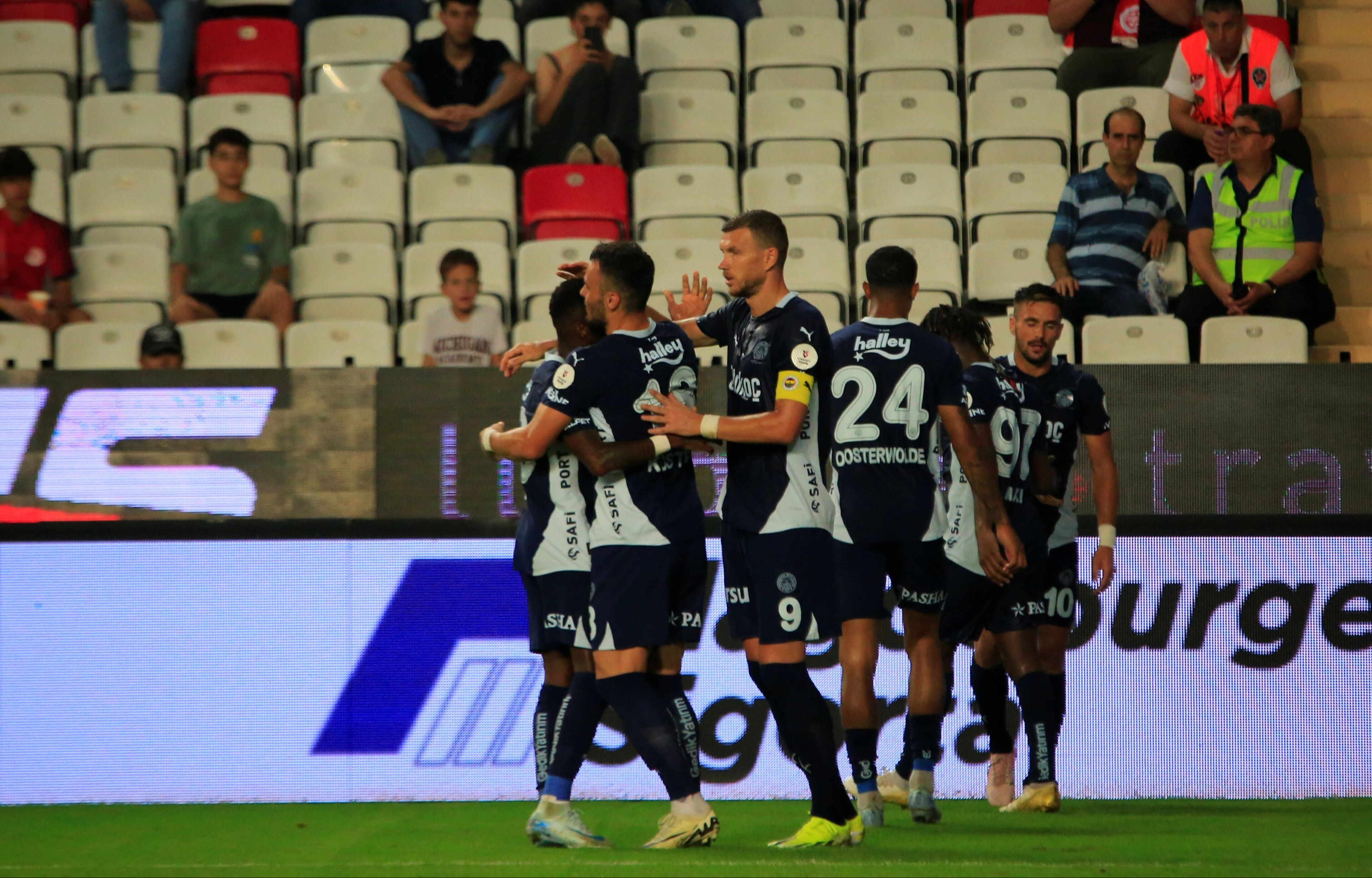 Antalyaspor-Fenerbahçe spor yazarları yorumları - 7. Resim