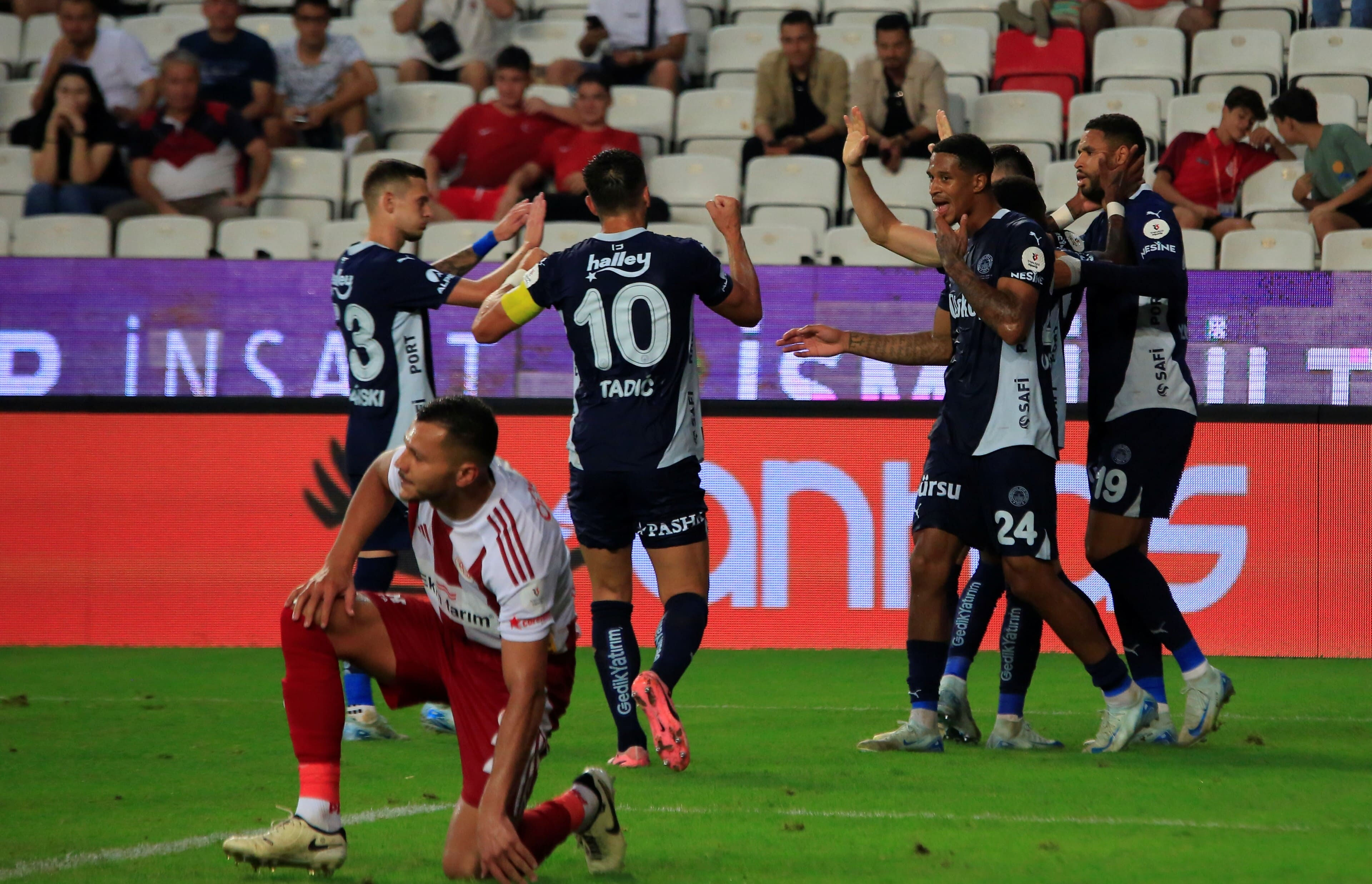 Antalyaspor-Fenerbahçe spor yazarları yorumları - 14. Resim