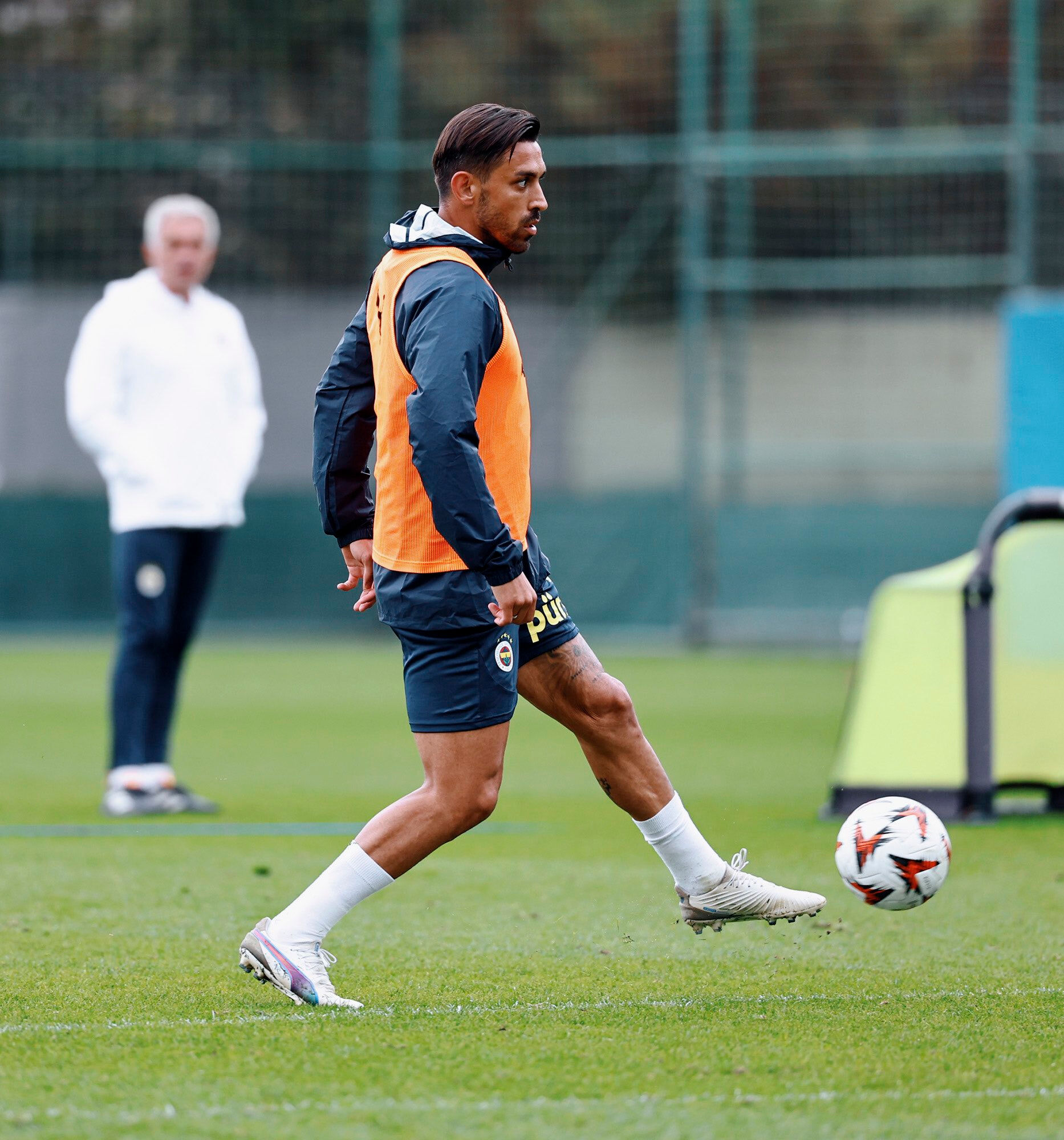 Fenerbahçe'de Twente maçının hazırlıkları başladı - 1. Resim