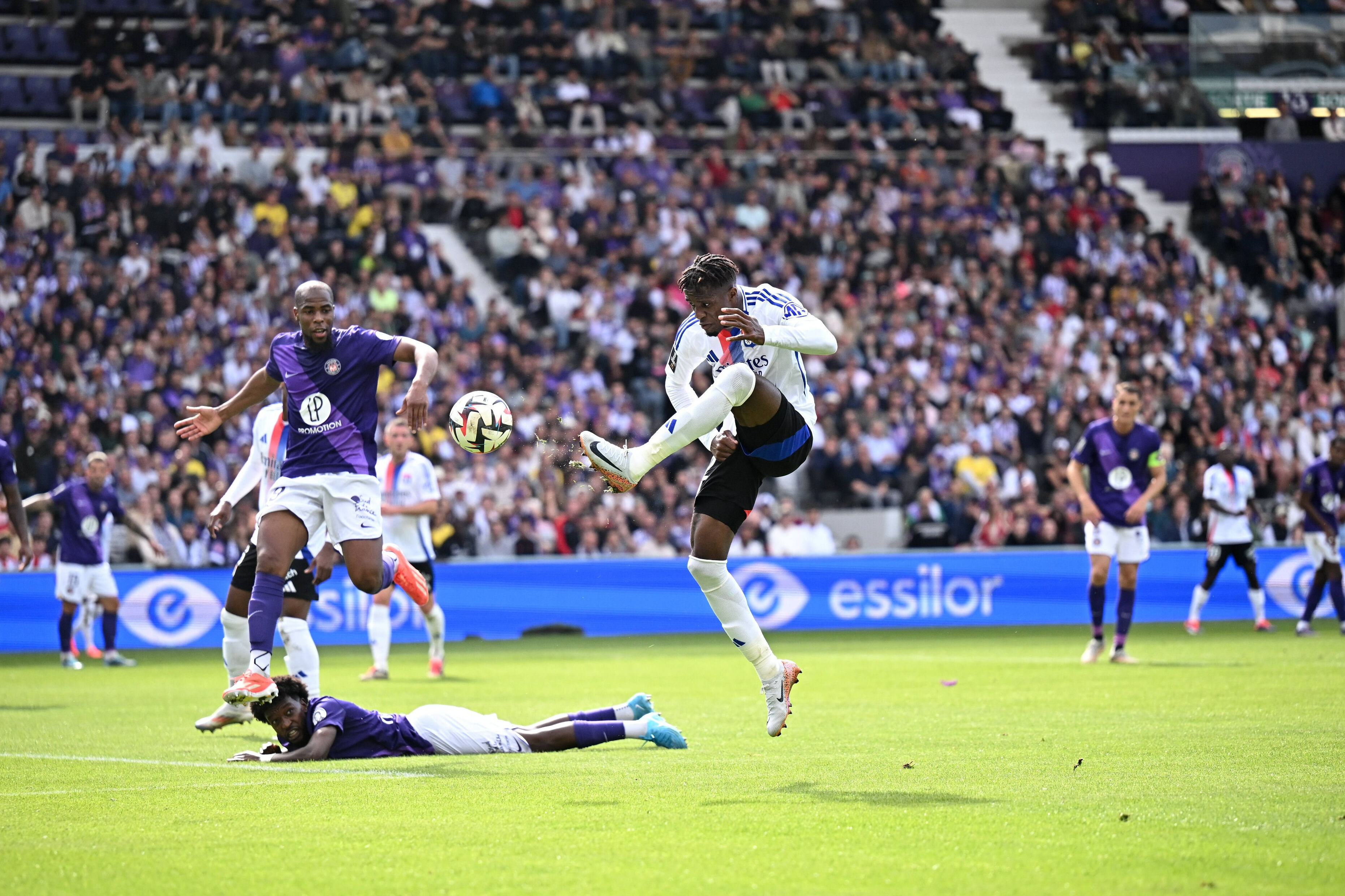 G.Saray'ın yıldızı Wilfried Zaha Fransızları çıldırttı! 