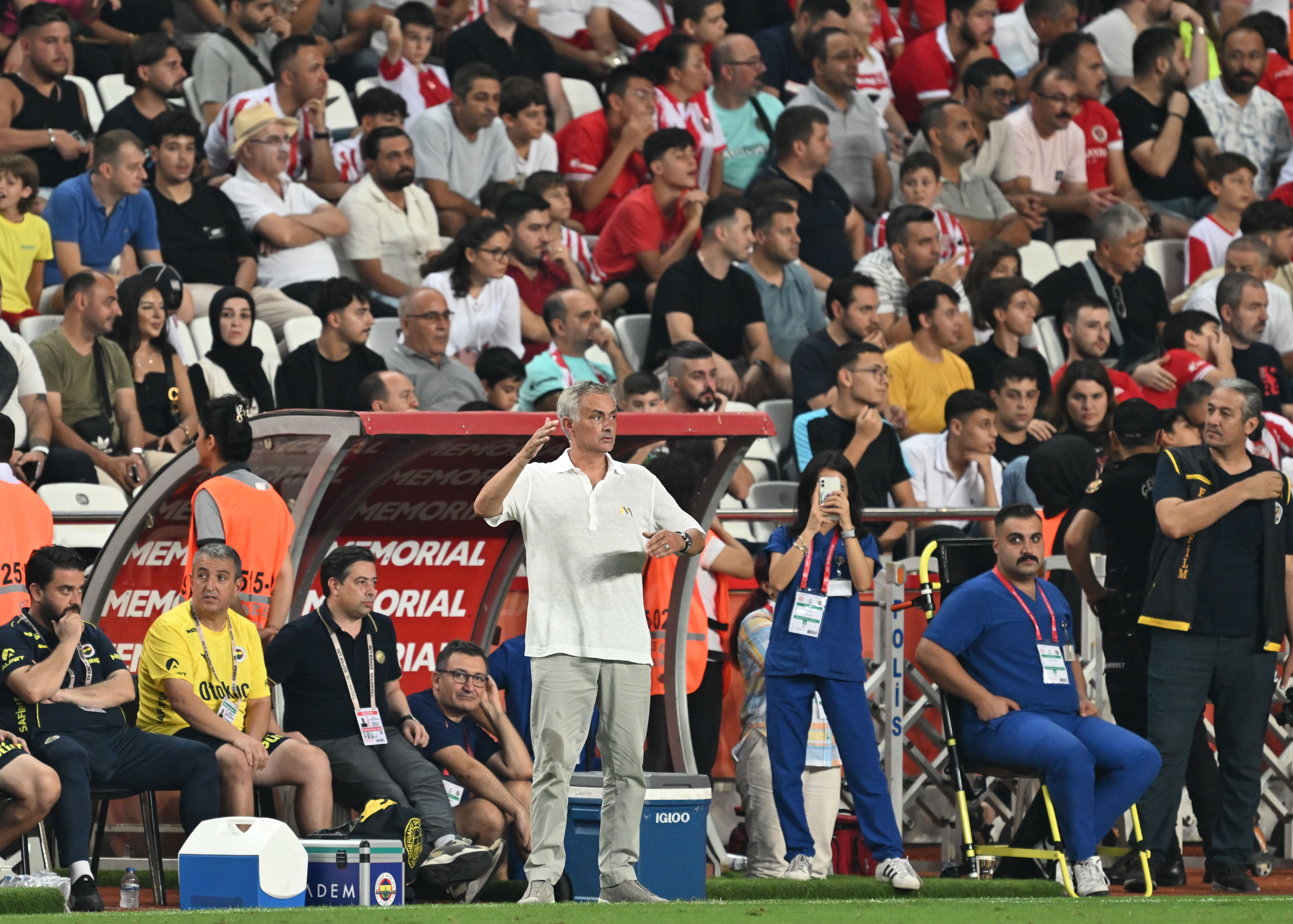 Jose Mourinho'dan Serhat Akın'ın vurulmasıyla ilgili ilginç sözler! 