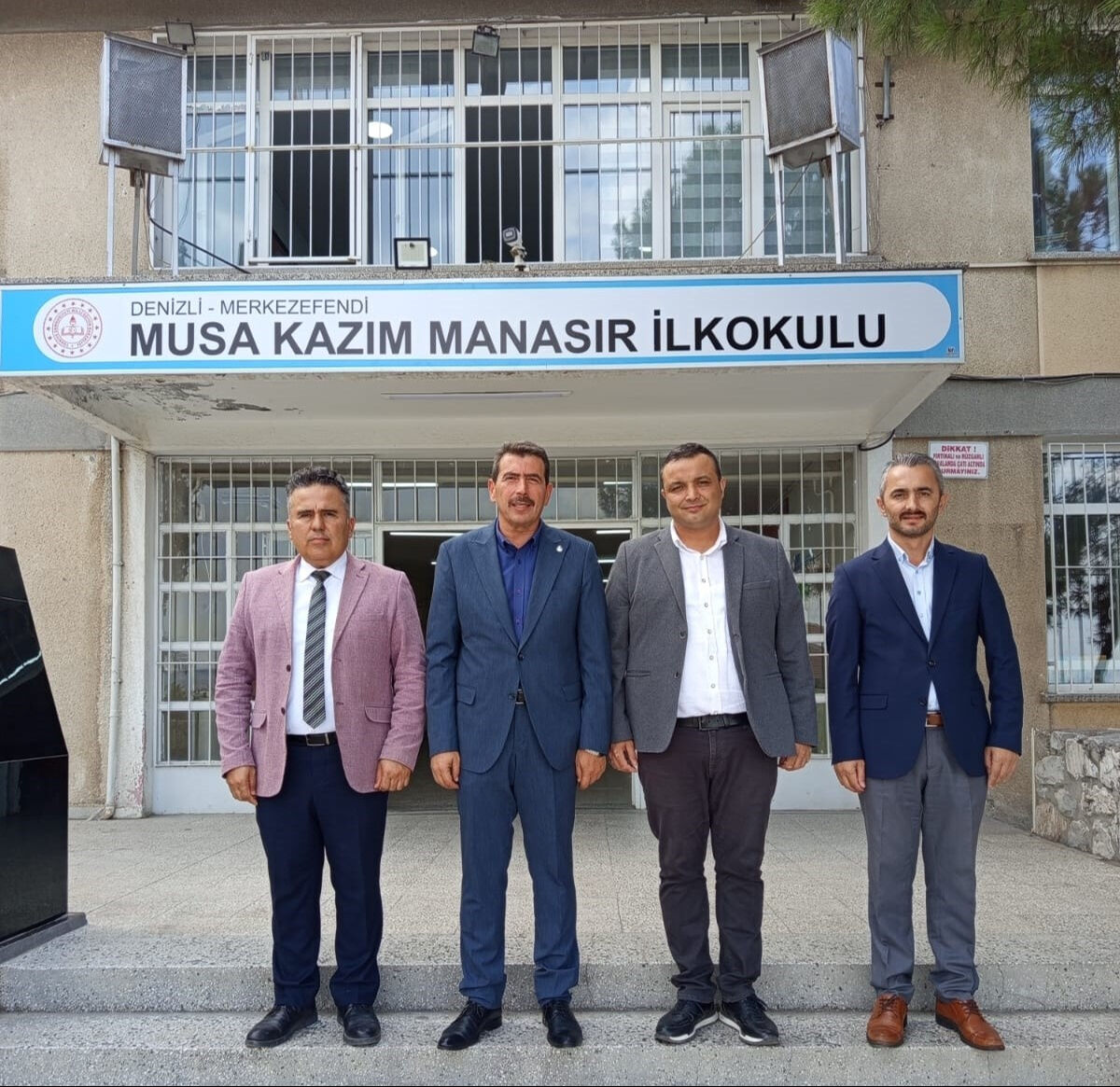 Öğrencilerin gözü önünde darp edildi! Denizli'de öğretmene sarhoş veli şiddeti Öğrencilerin gözü önünde darp edildi! Denizli'de öğretmene veli şiddeti - 2. Resim