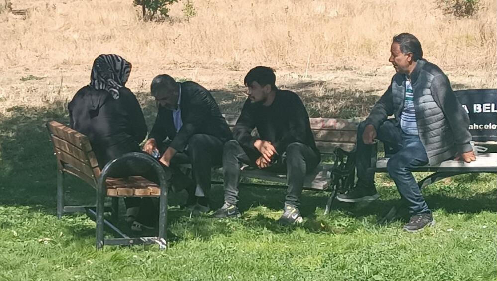 Rojin Kabaiş'ten 6 gündür haber yok! Son görüntüleri izleyen babası gözyaşlarını tutamadı Rojin'den haber yok! Üniversiteye başladı ortadan kayboldu - 2. Resim