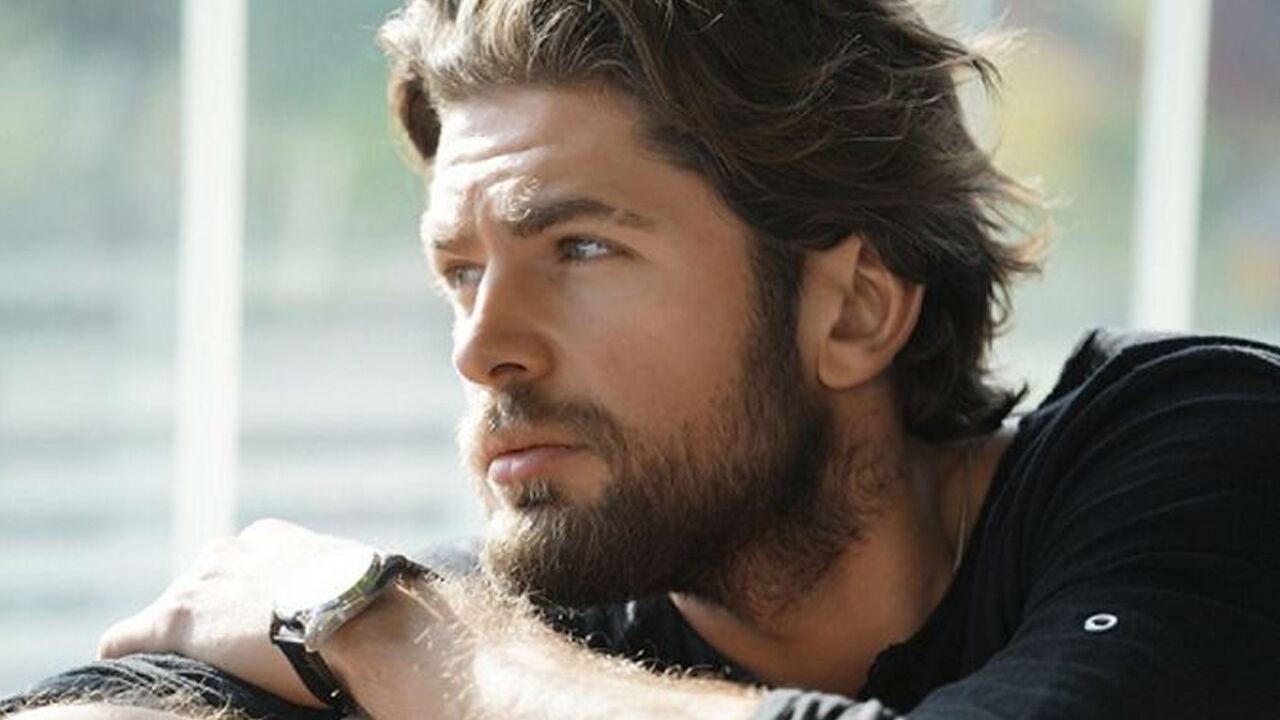 Survivor 2020'de yarışan Mert Öcal 42 yaşındadır  - 1. Resim