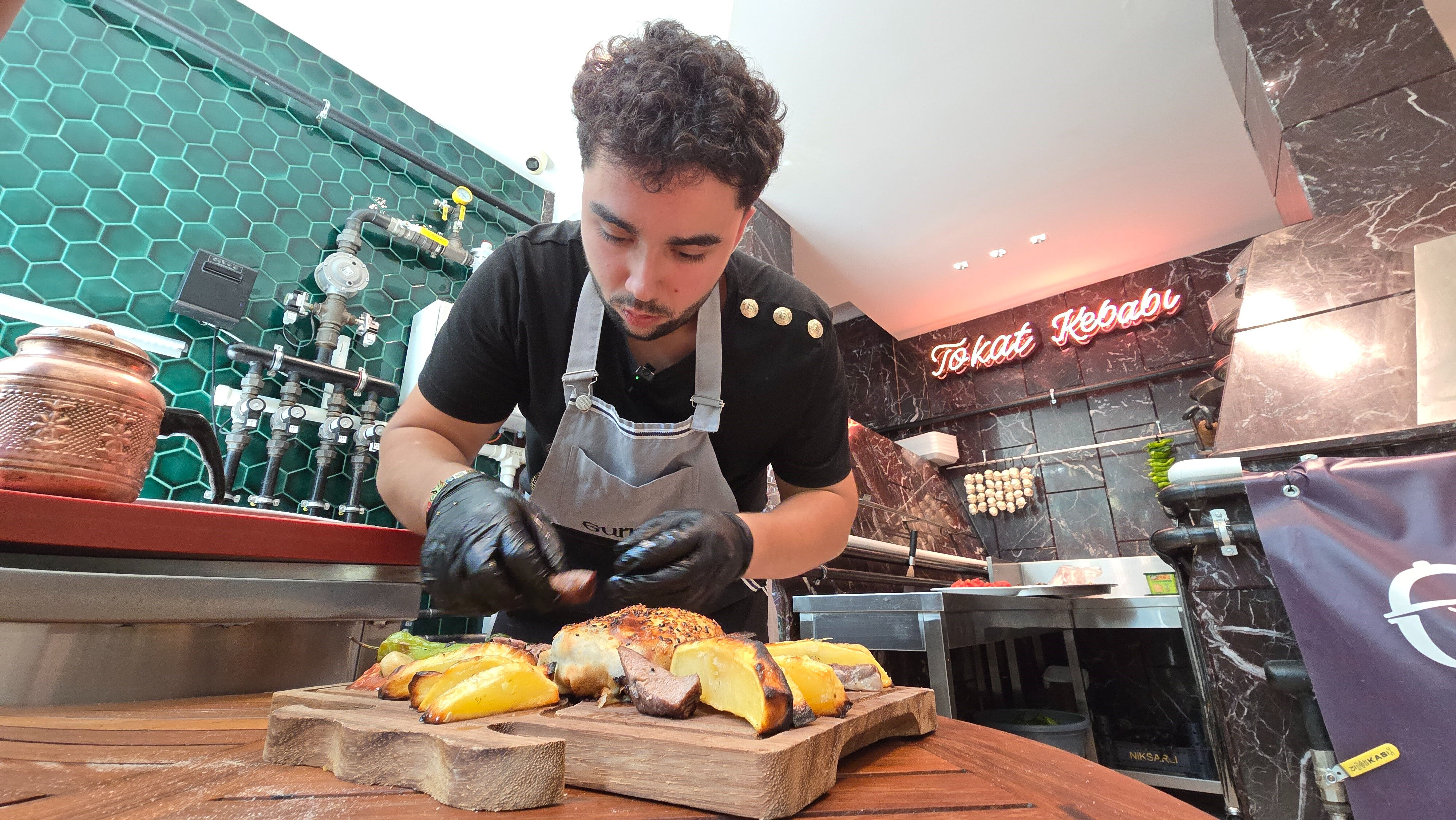 'To-keb Burger' ile Tokat kebabını hamburger formatıyla çocuklara sevdirdi - 1. Resim