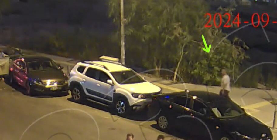 Akılalmaz tezgah! Çay kaşığıyla otomobil çaldı - 3. Resim