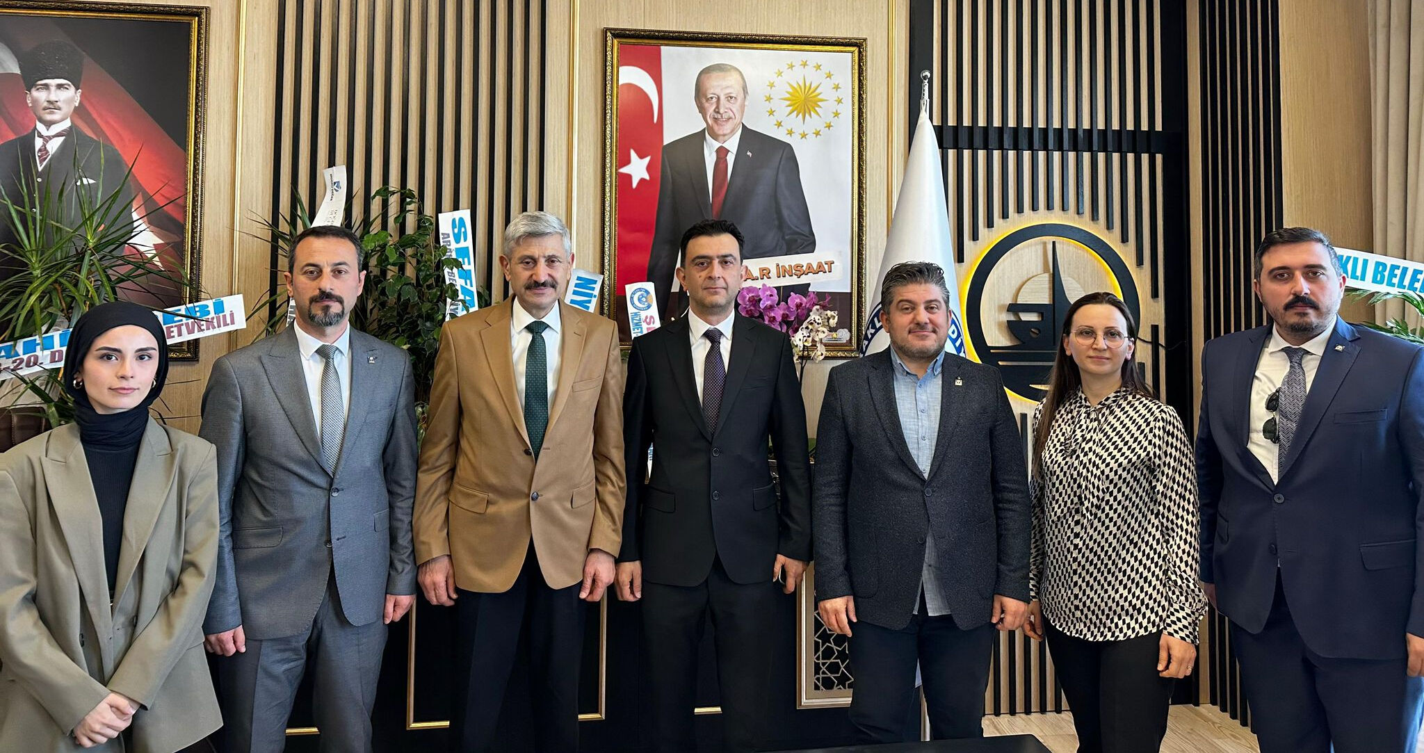 Araklı Belediye Başkanı Dr. Hüseyin Avni Coşkun Çebi Başhekim Yardımcılığı yaptı - 3. Resim