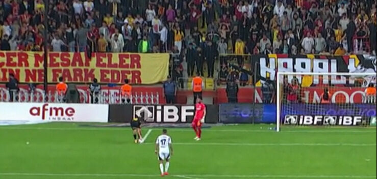 Beşiktaşlıları çıldırtan pozisyonlar için net yorum! Penaltı kararları doğru mu? - 3. Resim