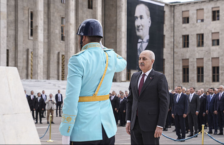 Cumhurbaşkanı Erdoğan yeni yasama yılı açılışı için Meclis'te! - 4. Resim