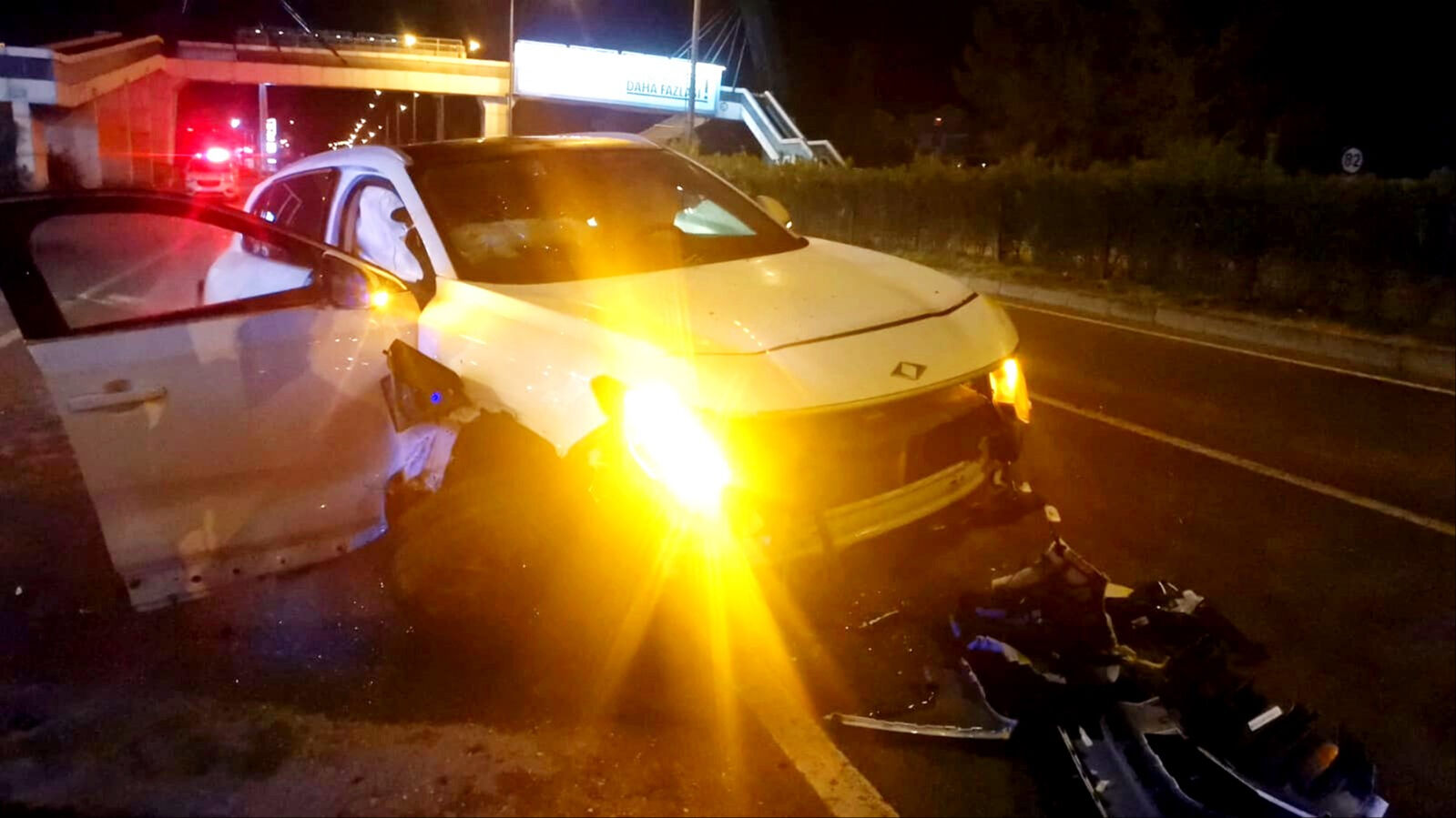 Eski belediye başkanının oğlu kazada ağır yaralandı - 1. Resim