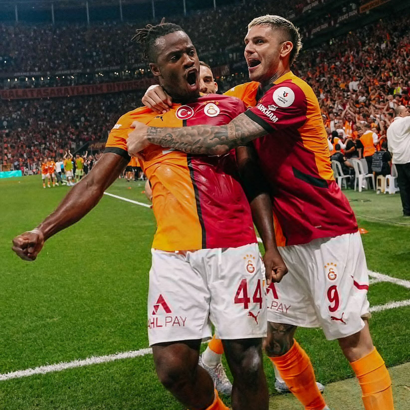 Galatasaray'ın yıldızı Victor Osimhen'den Icardi ve F.Bahçe açıklaması! 
