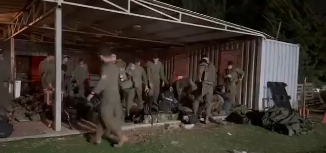 İsrail ordusu, Beyrut'a düzenlenen kara harekatının görüntülerini paylaştı - 3. Resim