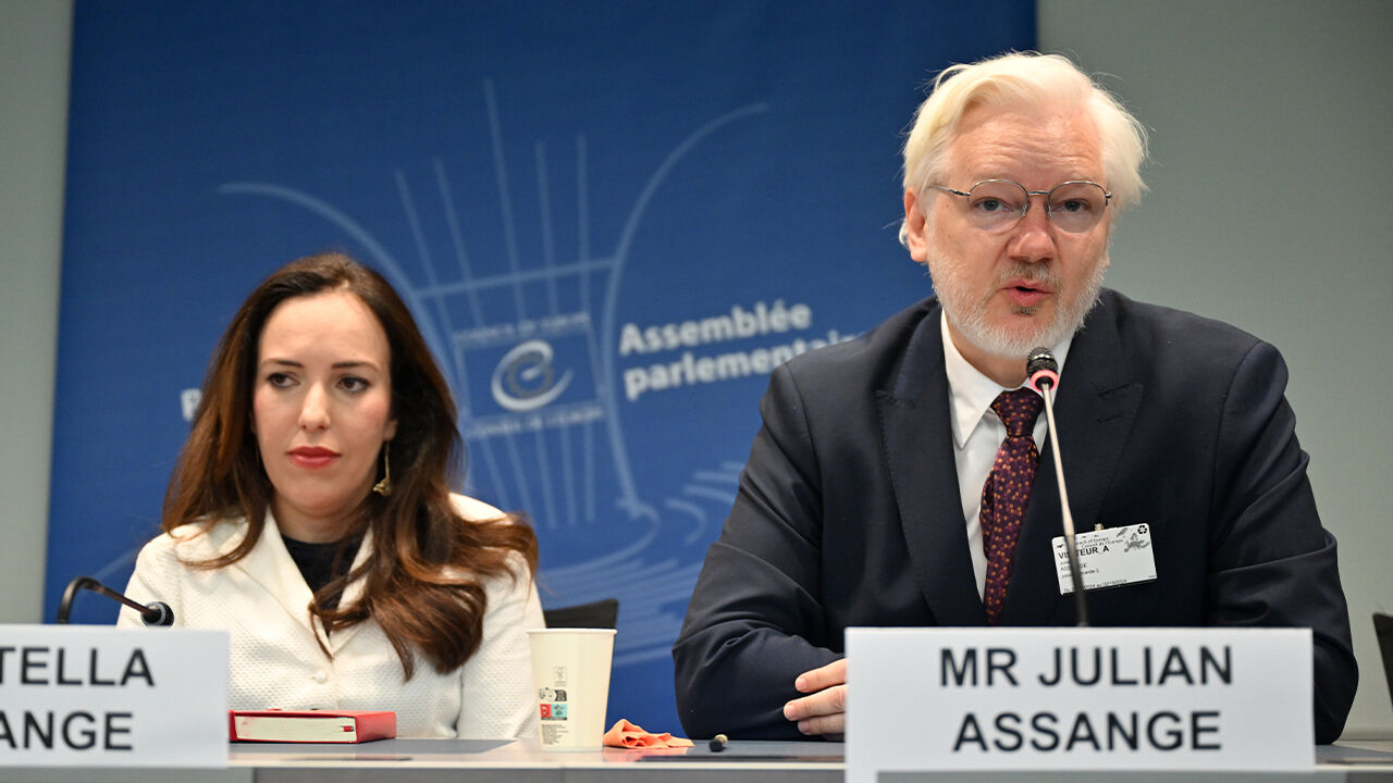 Julian Assange yıllar sonra kamera karşısında! "Gazetecilik suçlamasını kabul ettiğim için özgür kaldım” Julian Assange yıllar sonra kamera karşısında! "Gazetecilik suçlamasını kabul ettiğim için özgür kaldım” - 3. Resim