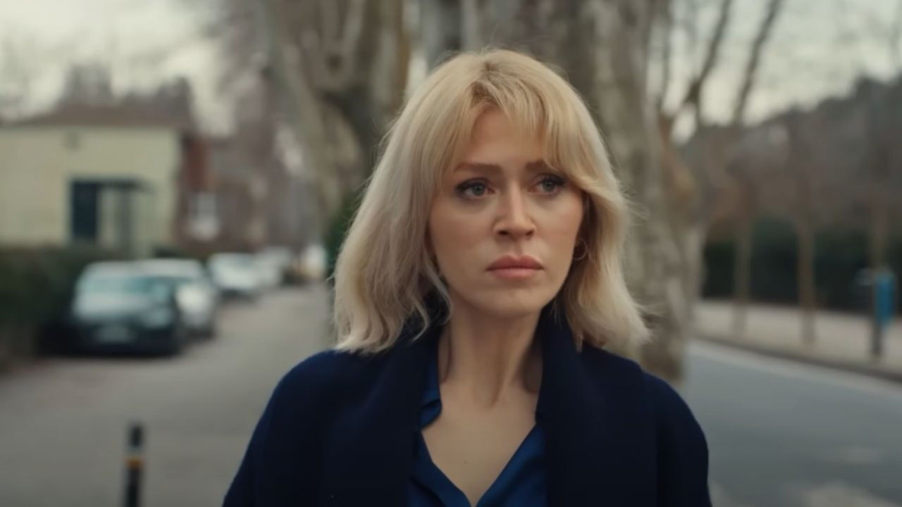 Kızıl Goncalar Beste rolünü canlandıran Hazal Türesan diziden ayrıldı Kızıl Goncalar Beste rolünü canlandıran Hazal Türesan diziden ayrıldı - 1. Resim