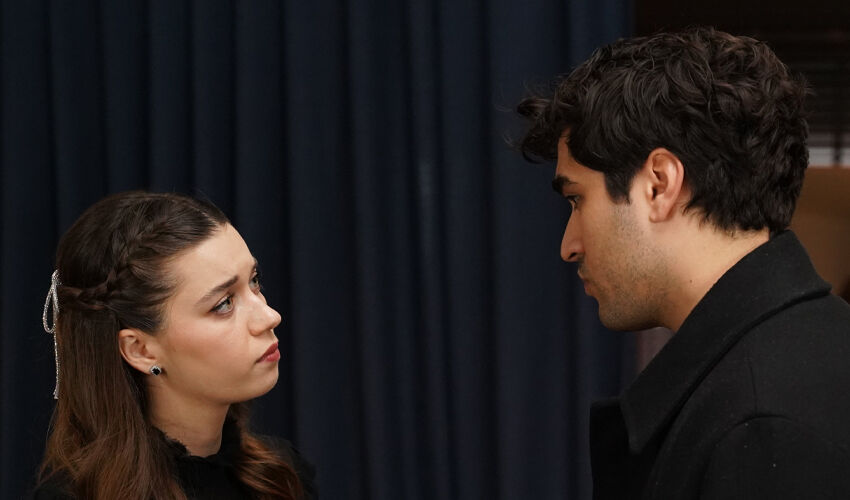 Yalı Çapkını izleyicisine şok! Öznur Serçeler final tarihini ağzından kaçırdı - 1. Resim