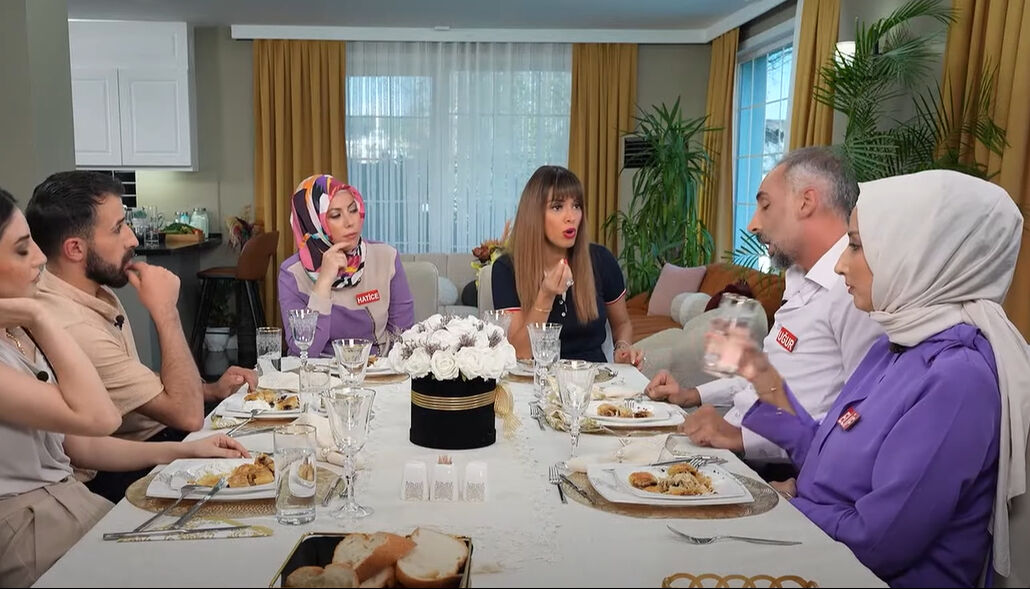 Zuhal Topal ile yarışmacı arasında tartışma çıktı! Sert bir şekilde kovdu - 2. Resim