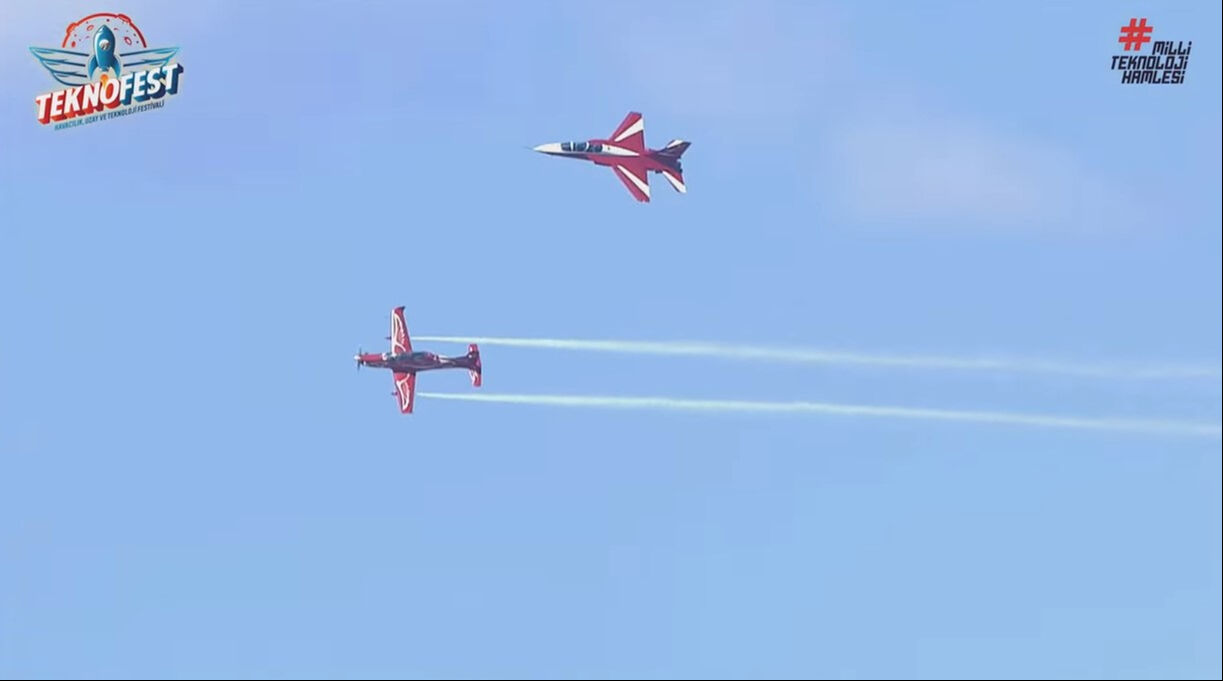 2024 TEKNOFEST Adana'nın ilk gününe yoğun ilgi... Selçuk Bayraktar: Bir kez daha kendi rekorumuzu kırdık 2024 TEKNOFEST Adana'nın ilk gününe yoğun ilgi... Selçuk Bayraktar: Bir kez daha kendi rekorumuzu kırdık - 1. Resim