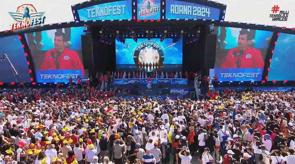 2024 TEKNOFEST Adana'nın ilk gününe yoğun ilgi... Selçuk Bayraktar: Bir kez daha kendi rekorumuzu kırdık Gurur günü! 2024 TEKNOFEST Adana'nın ilk gününde ziyaretçi akını - 2. Resim
