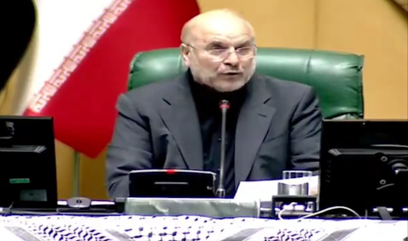 İran Meclisi, İsrail’e yapılan füze saldırısını kutladı! Dillerinde aynı slogan var - 2. Resim