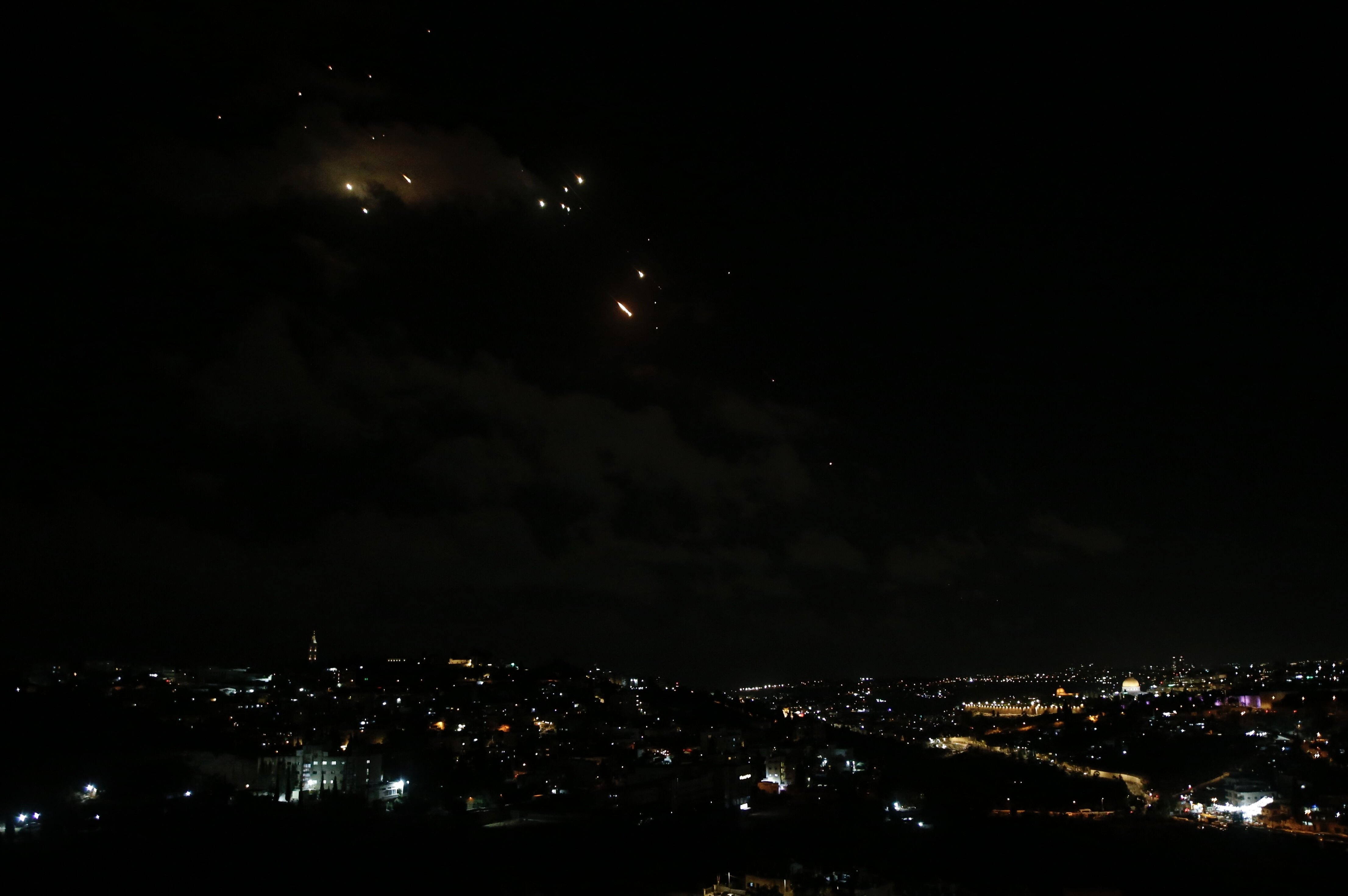 İran'ın İsrail'e saldırısı Mersin ve KKTC'den de görüldü! İşte o anlar İran'ın İsrail'e saldırısı Mersin ve KKTC'den de görüldü! İşte o anlar - 1. Resim