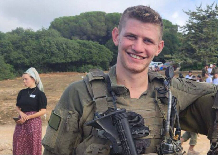 Beyrut'a bombalar peş peşe yağıyor! İsrail kimyasal silahla saldırdı İsrail, Lübnan'ın başkenti Beyrut'u bombaladı! Kentin her yerinden dumanlar yükseliyor - 2. Resim