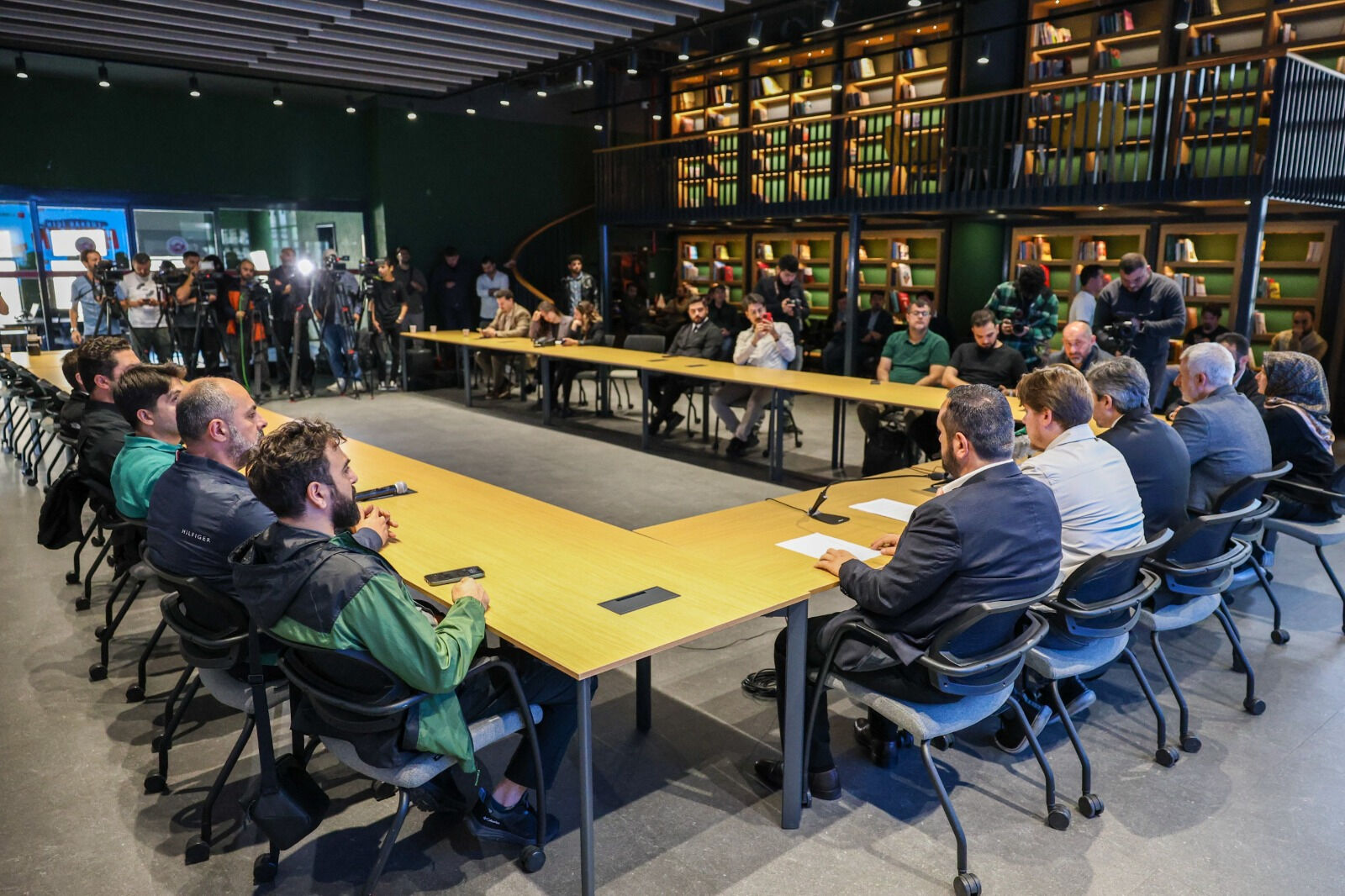 Lübnan için hemen şimdi yardım seferberliği! - 1. Resim