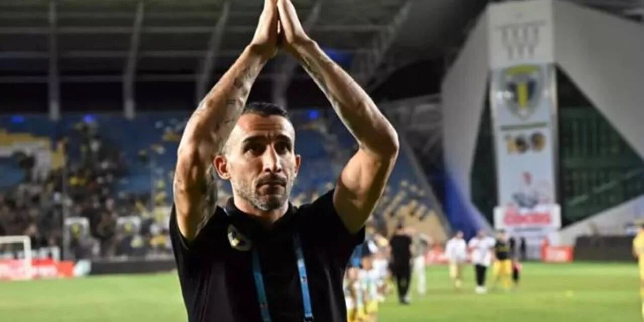 Mehmet Topal'a borç şoku! Çalıştırdığı Petrolul Ploiesti, iflasın eşiğinde - 3. Resim