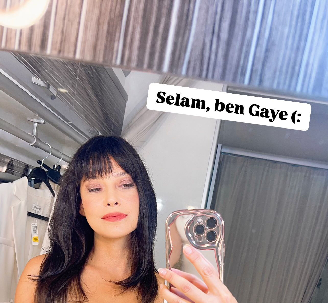 Müjde Uzman yeni dizisi için imaj değiştirdi! Kızılcık Şerbeti’nin Alev’inden eser yok Müjde Uzman yeni dizisi için imaj değiştirdi! Kızılcık Şerbeti’nin Alev’inden eser yok - 2. Resim