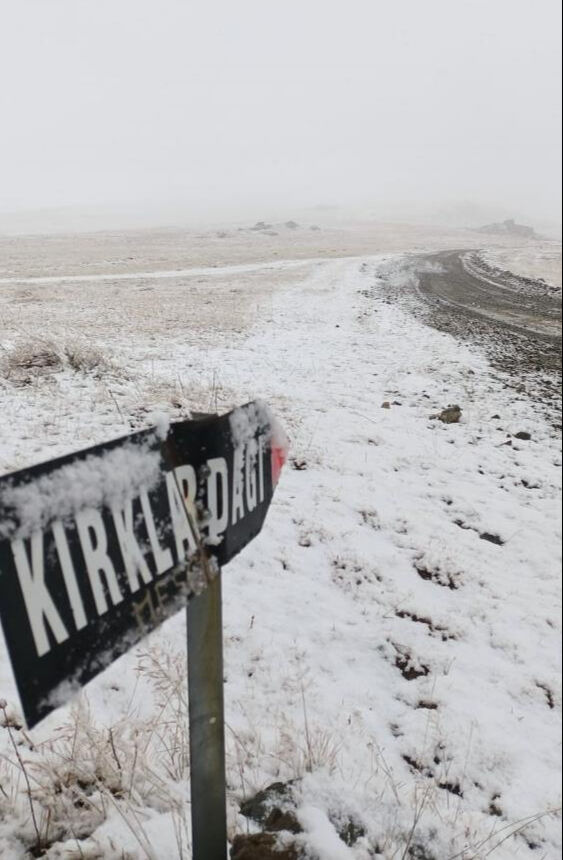 Trabzon’a mevsimin ilk karı lapa lapa geldi! Sıcaklıklar birden düştü - 4. Resim