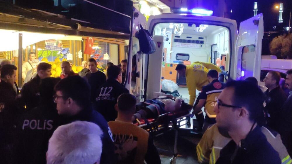 Bursa'da 6. kattan atlayan kadını manavın brandası kurtardı! Son anlarını videoya &ccedil;ekti... - 5. Resim