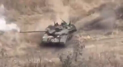 Hizbullah İsrail tanklarını pusuya düşürerek imha etti! İşte kara operasyonunun detayları Hizbullah İsrail tanklarını pusuya düşürerek imha etti! İşte kara operasyonunun detayları - 3. Resim