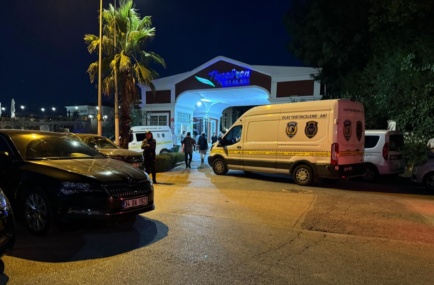 İstanbul'da silahlı saldırıda 1 polis yaralandı İstanbul'da silahlı saldırıda 1 polis yaralandı - 1. Resim