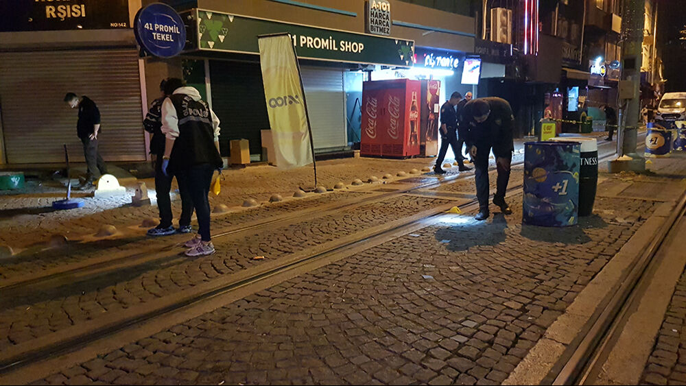 Kocaeli'de bir eğlence mekanına silahlı saldırı düzenlendi, çok sayıda yaralı var... - 2. Resim