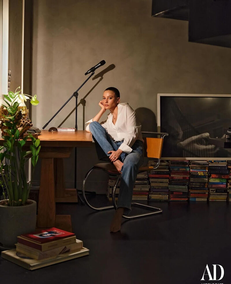 Serenay Sarıkay evinin kapılarını ilk kez açtı! Kimi çok beğendi kimi otele benzetti - 7. Resim