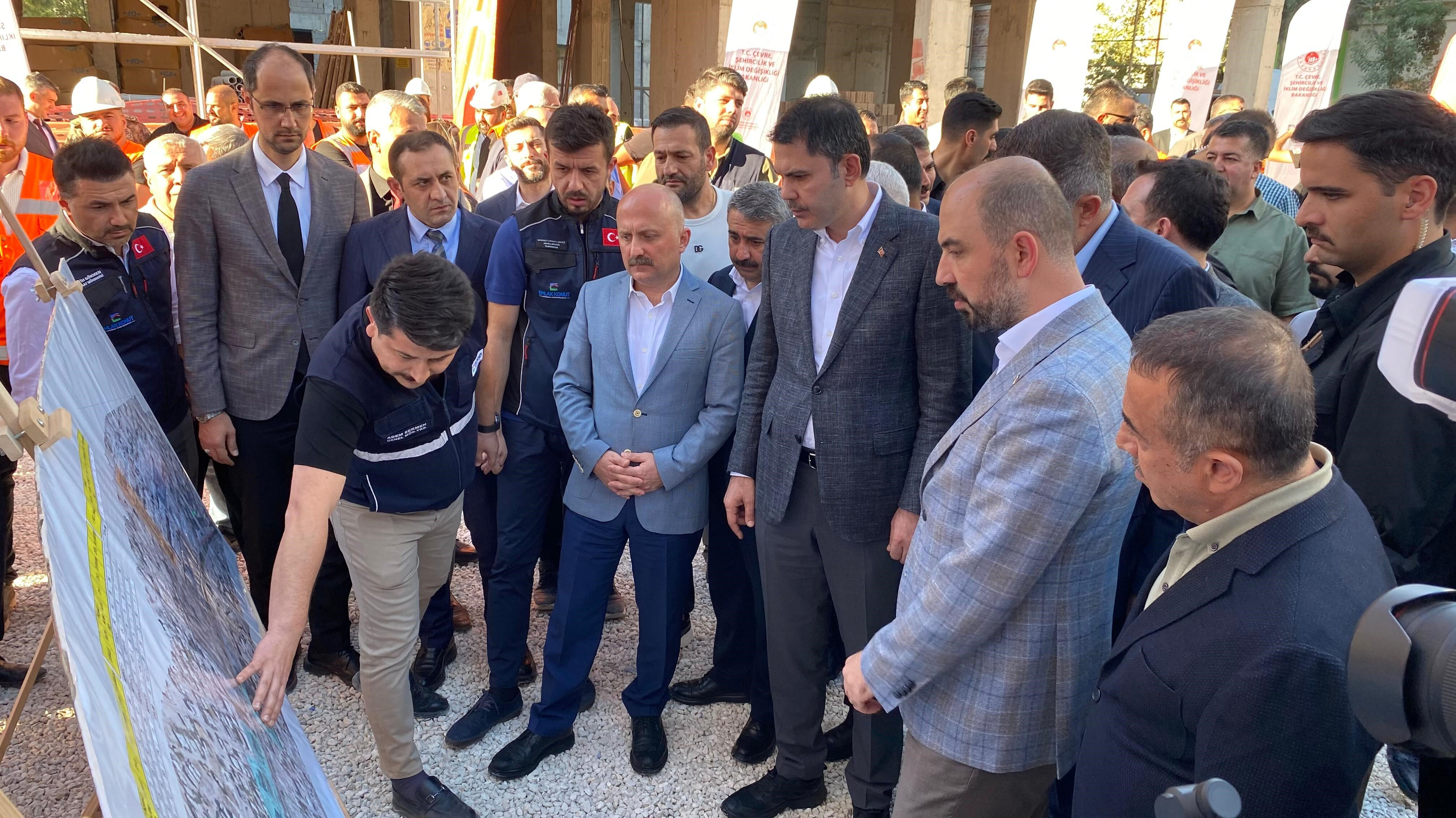 Bakan Kurum'dan depremzedelere müjde! Hedef 200 bin... Bakan Kurum'dan depremzedelere müjde! Hedef 200 bin... - 2. Resim