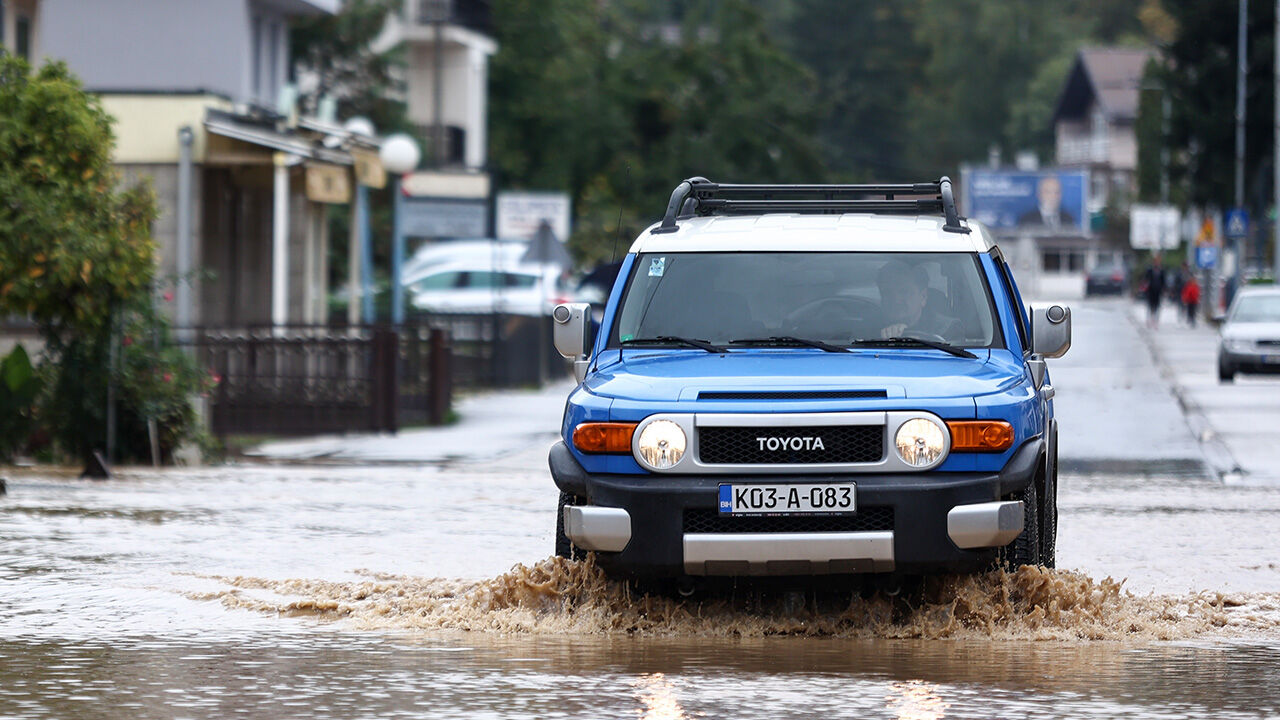 Bosna Hersek'te sel felaketi! Çok sayıda ölü var Borna Hersek'te sel felaketi! Çok sayıda ölü var - 3. Resim