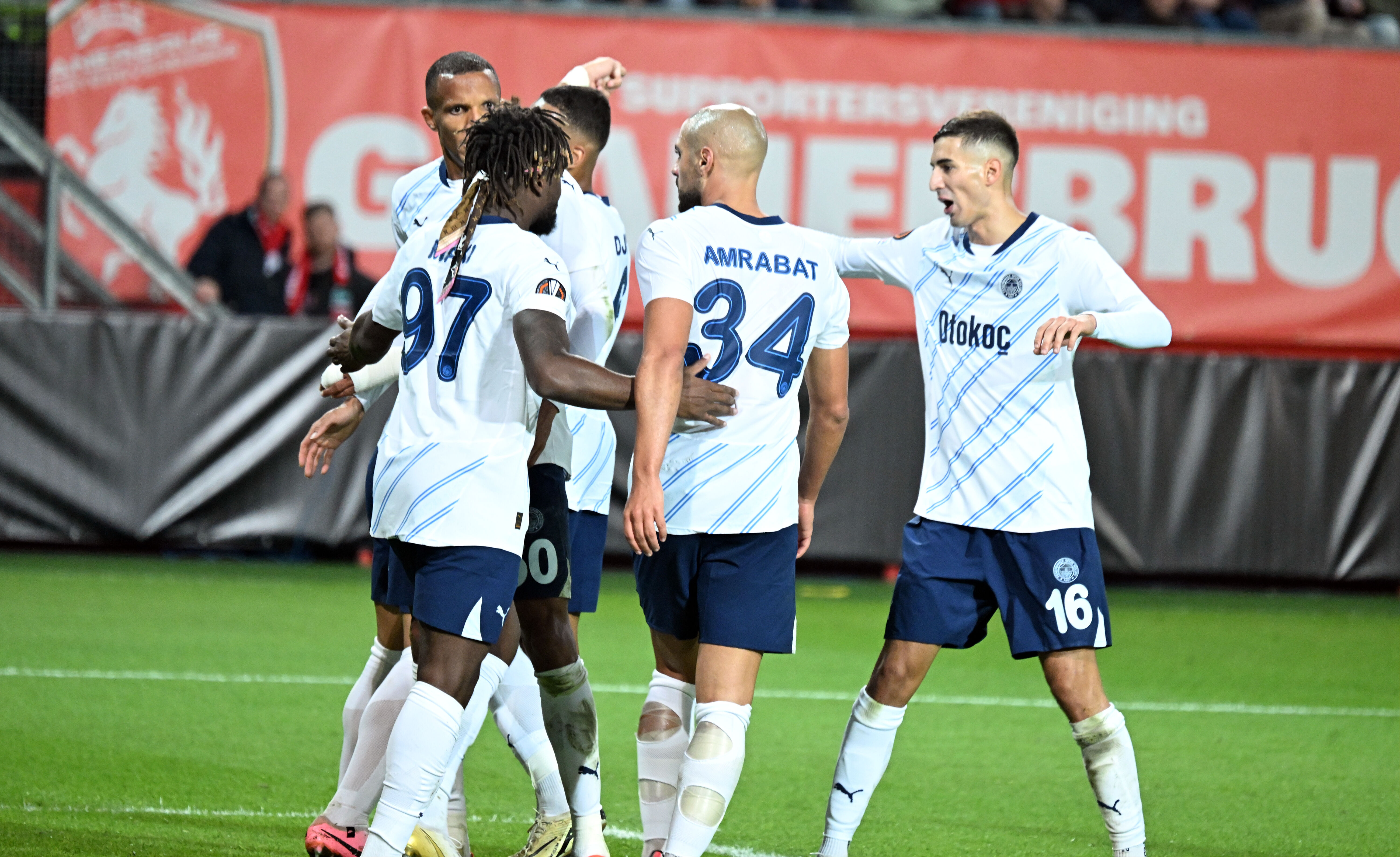 Fenerbahçe puan kaptı! Sarı lacivertliler Twente deplasmanından eli boş dönmedi Fenerbahçe puan kaptı! Sarı lacivertliler Twente deplasmanından eli boş dönmedi - 2. Resim